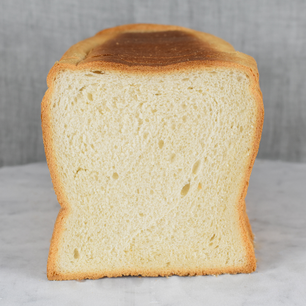 Pan de molde fino con corteza